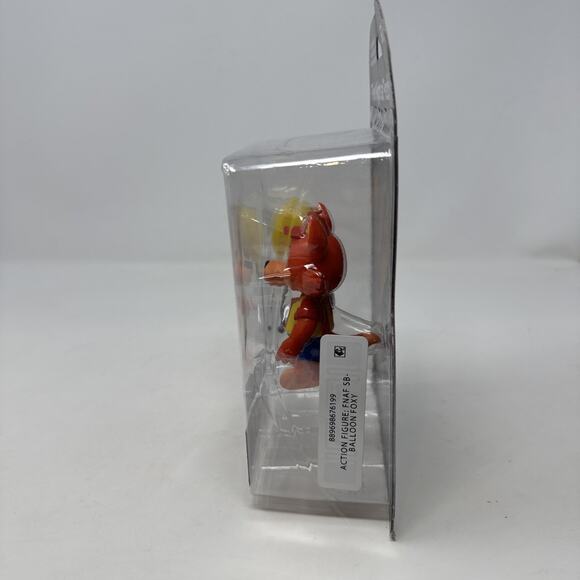 Funko Action Figure:🎈Five Nights At Freddy's - Balloon Foxy (Walmart Exclusive) - Picture 2 of 5